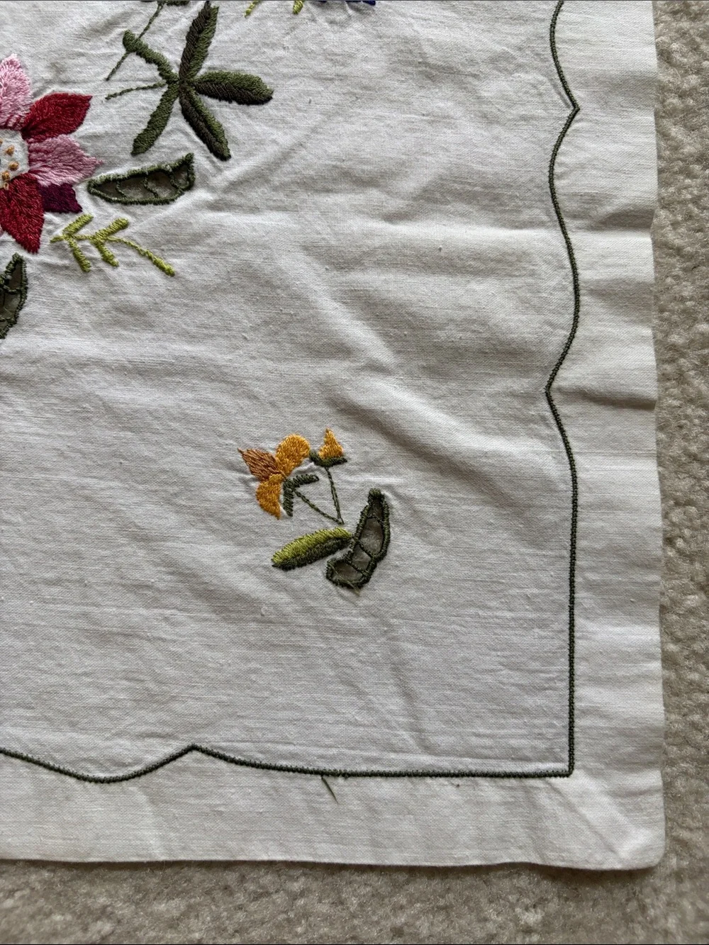 Vintage Embroidered Floral Table Linen